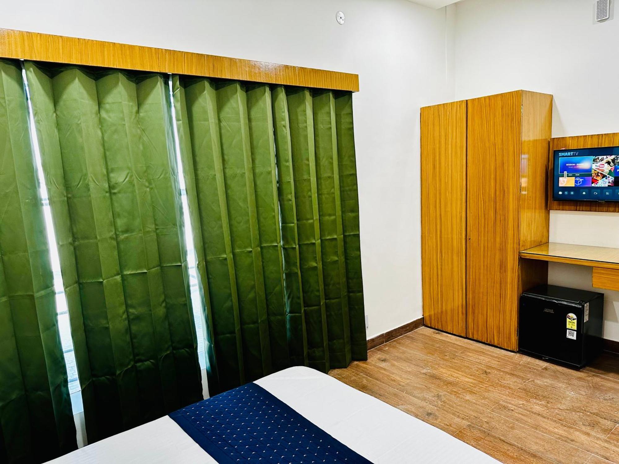 The Loya Hotel Muktsar Exterior foto